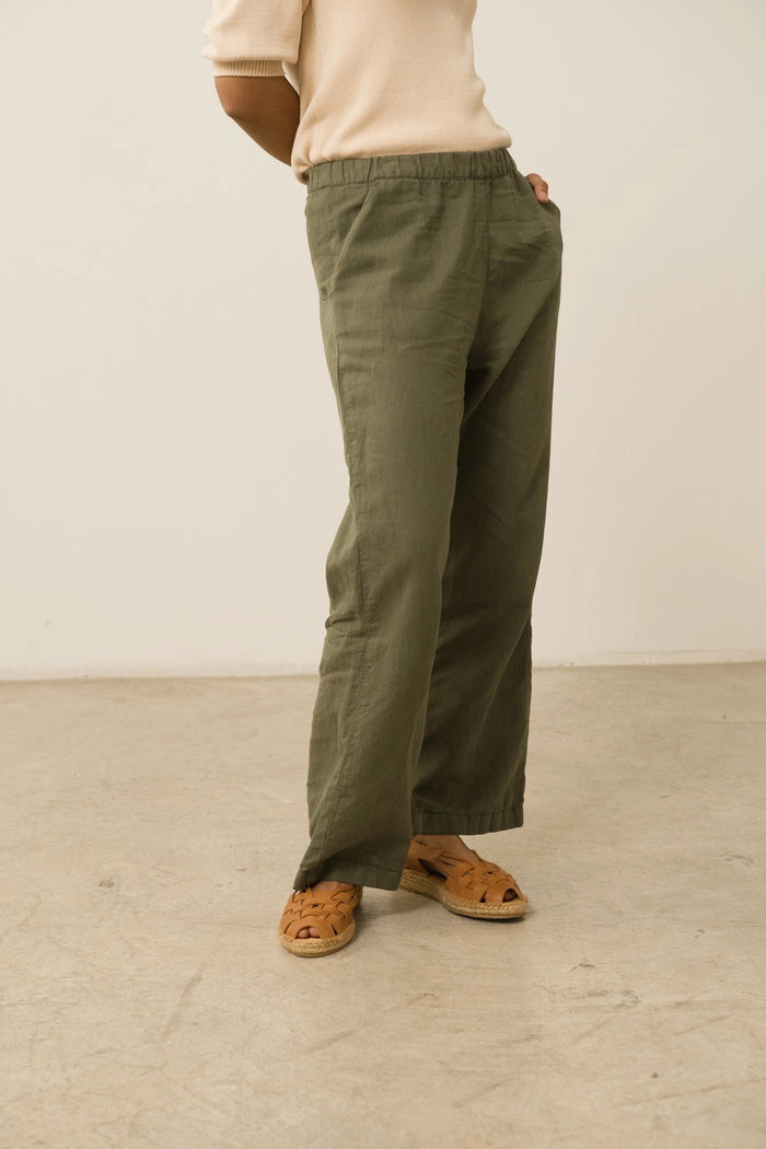Pantaloni oversize in misto lino all'henné in verde