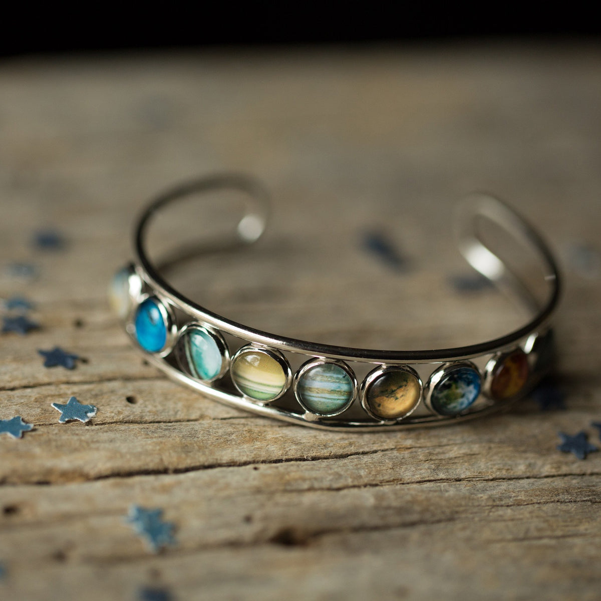 Bracciale Rigido in Argento con Sistema Solare