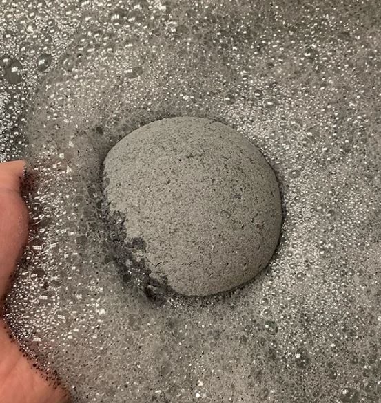 Bomba da Bagno al Gelsomino e Olio di Canapa - 225g